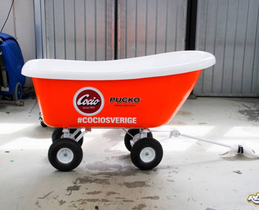 Foliering av badkar till event åt Cocio Pucko Foliering av badkar till event åt Cocio Pucko