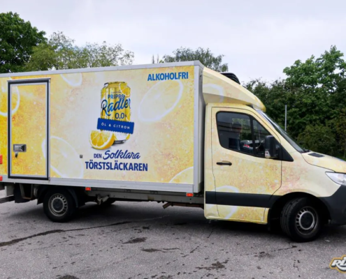 Foliera lastbil - Foliering av lätt lastbil Foliera lastbil - Foliering av lätt lastbil