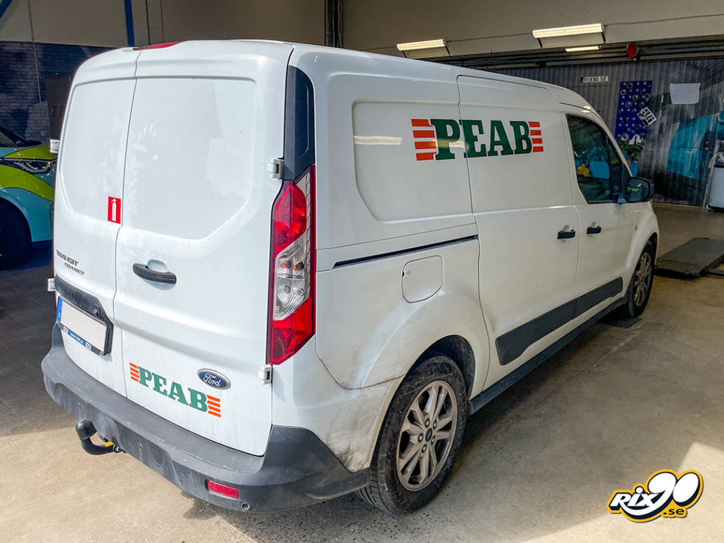 Bilreklam till PEAB transportbil från Rix90 i Stockholm Bilreklam till PEABs fordon