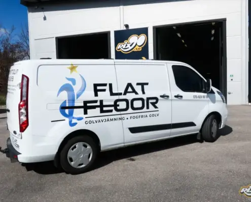 Stora bildekaler till Flat Floors nya arbetsbil Ford i Stockholm Stora bildekaler till Flat Floors nya arbetsbil Ford i Stockholm